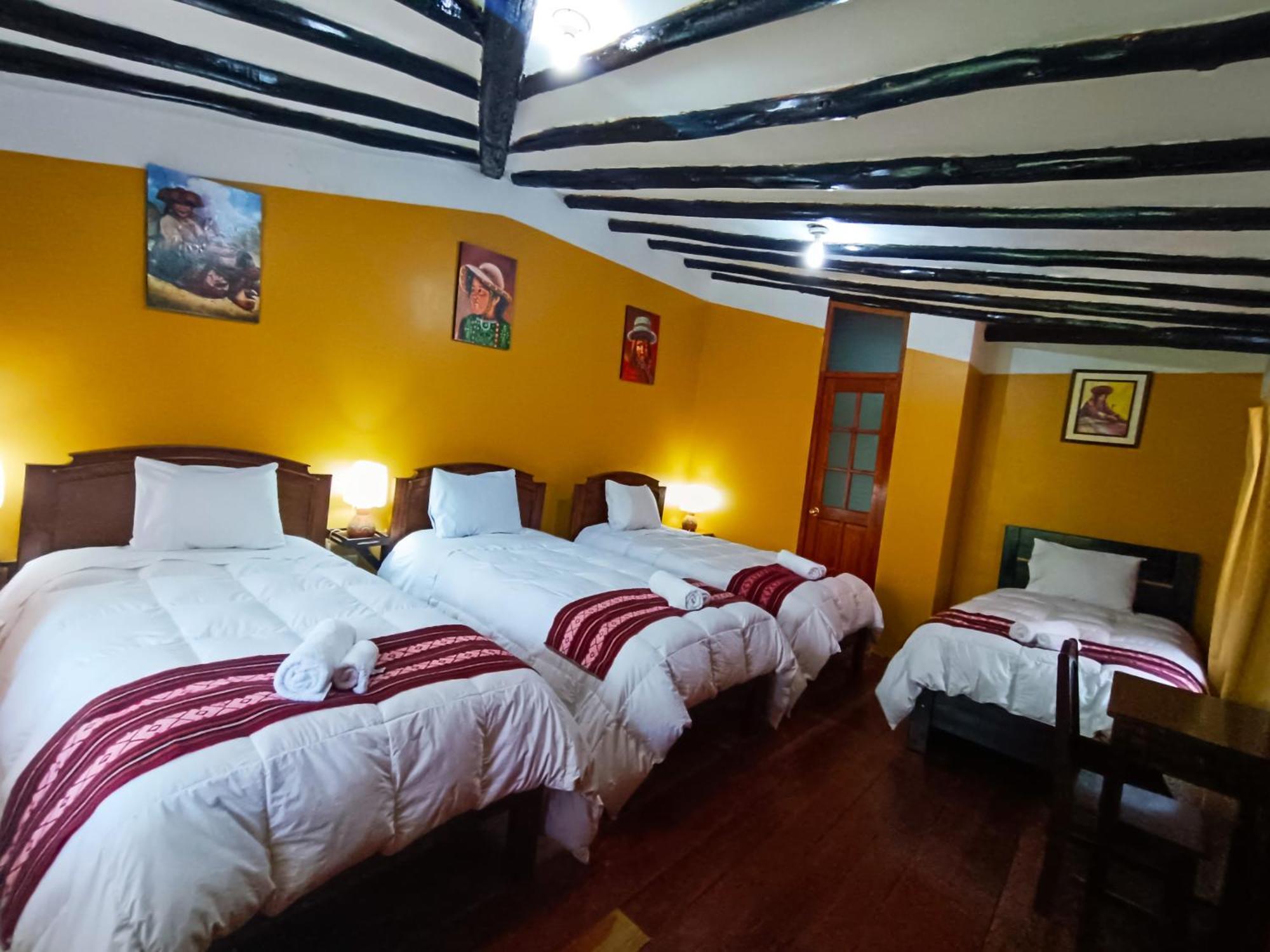 Wayras Hostal Ollantaytambo Exterior photo