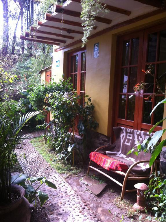 Wayras Hostal Ollantaytambo Exterior photo